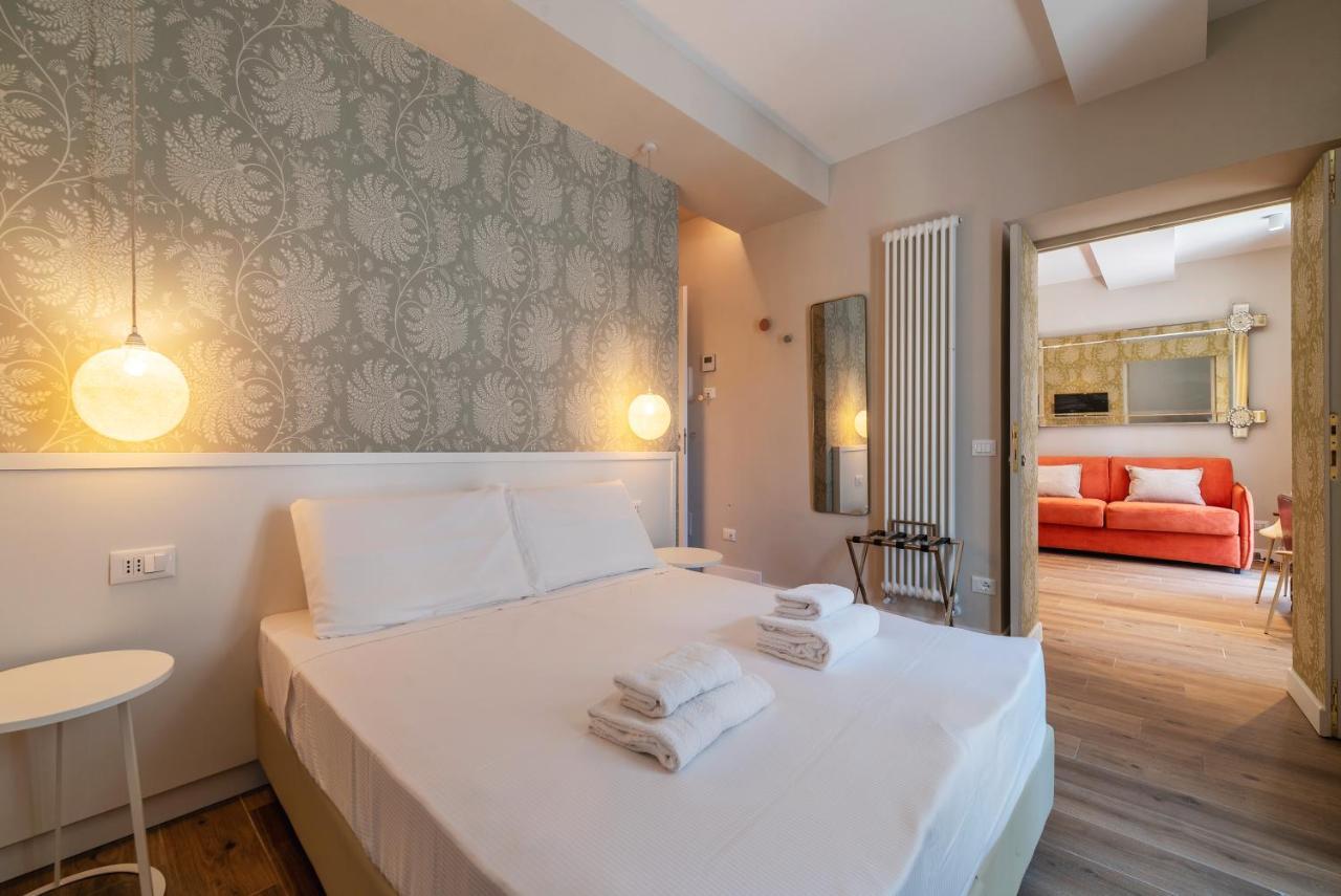 Luxury Corso Suite - Designd Stays Roma Esterno foto